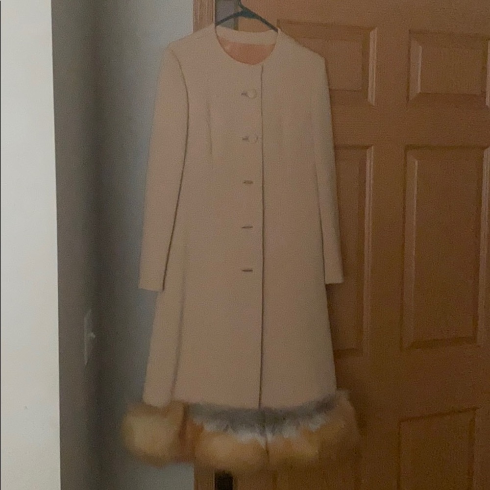 Vintage wool coat with real fox fur trim
